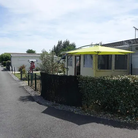 Mobil-home 54 Au Parc Residentiel De La - 4 Personnes Campsite *